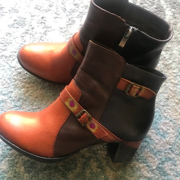 L’ARTISTE Shoes - ❗️💥FLASH SALE💥❗️L’ARTISTE BOOTS